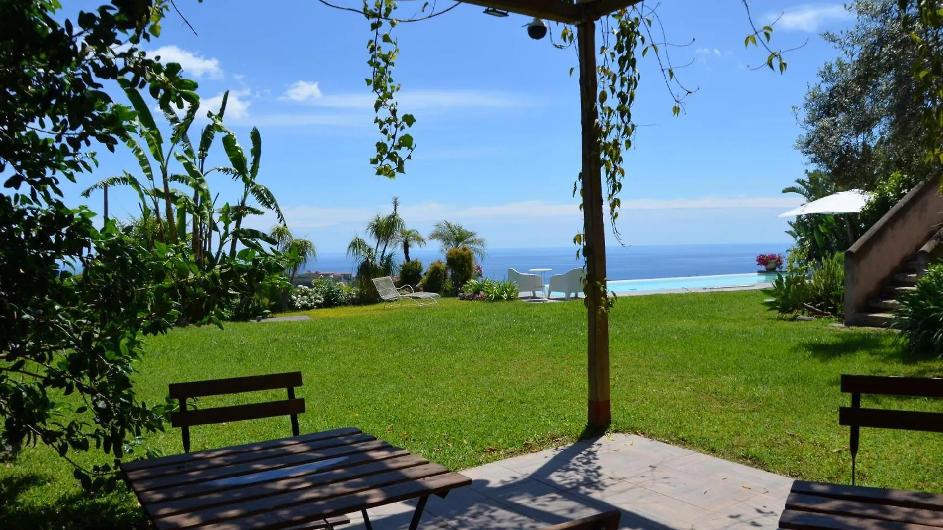 Bed and Breakfast La casa del panorama Valverde  Valverde (Sicily)